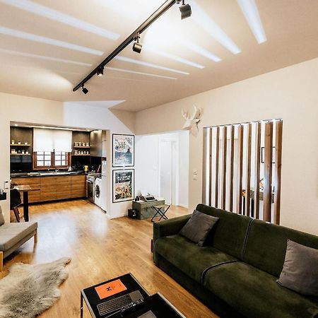 Fort D-Val Luxurious Apartment Angistron Luaran gambar